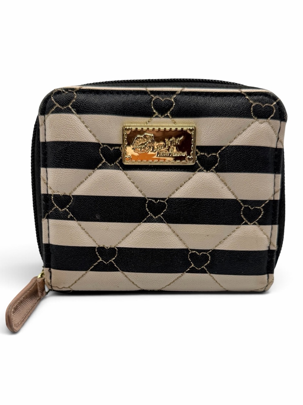 Luv Betsey by Betsey Johnson Black & Cream Quilted Heart-Accent Zip Wallet